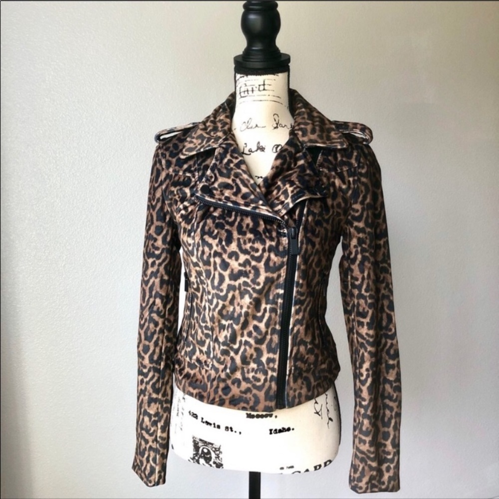 Romeo & Juliet Couture NWT Moto Jacket Leopard Animal Print